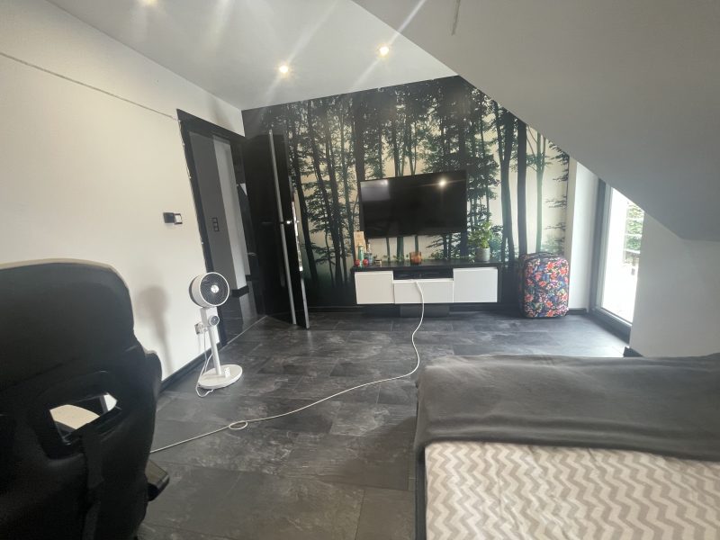 Na sprzedaż dom z basenem 220m2