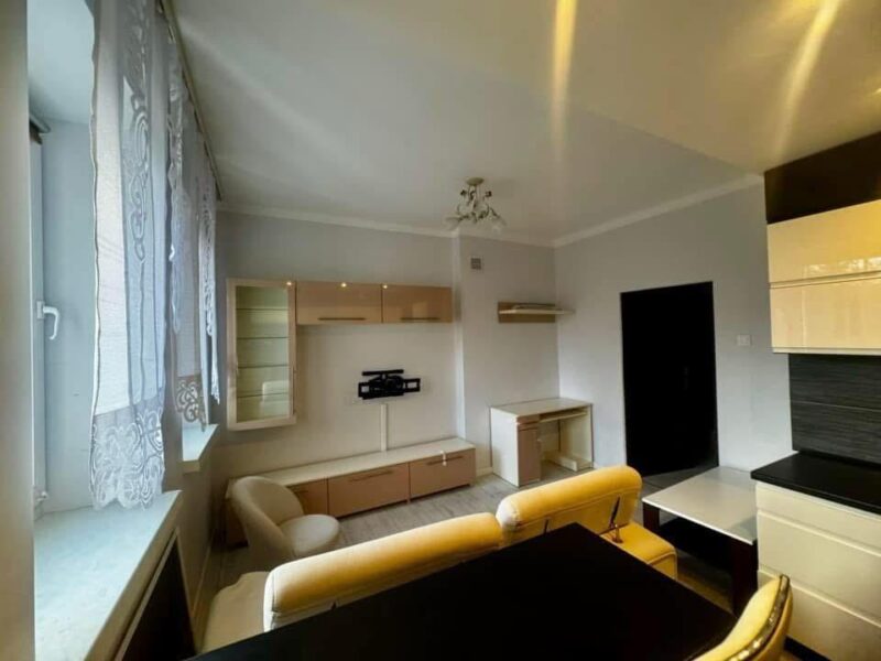 Do wynajęcia mieszkanie o powierzchni 33 m² w dzielnicy Raków, przy ul. Gaczkowskiego.
