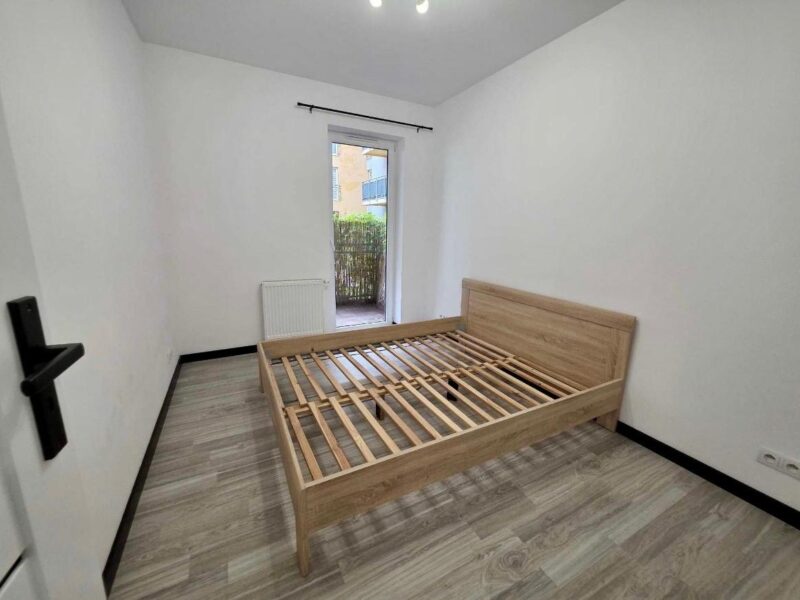 Na sprzedaż 2-pokojowe mieszkanie 47,5 m² – parter, dzielnica Parkitka, Osiedle Brylantowe